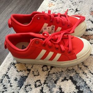 Adidas Bravada 2.0 Platform Sneakers